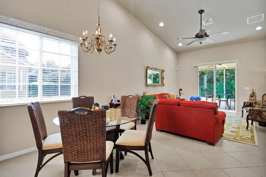 6445 Oxford Circle #101, Vero Beach, FL 32966 - #3