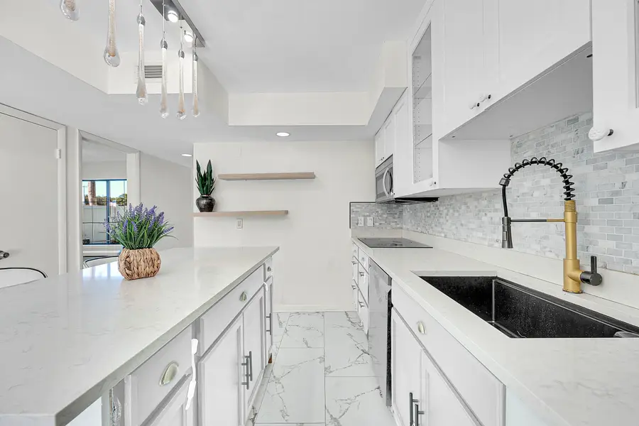 9056 Green Meadows Way, Palm Beach Gardens, FL 33418 - #2