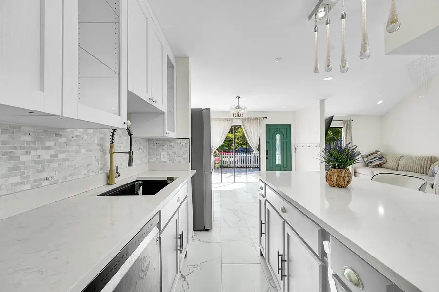 9056 Green Meadows Way, Palm Beach Gardens, FL 33418 - #3