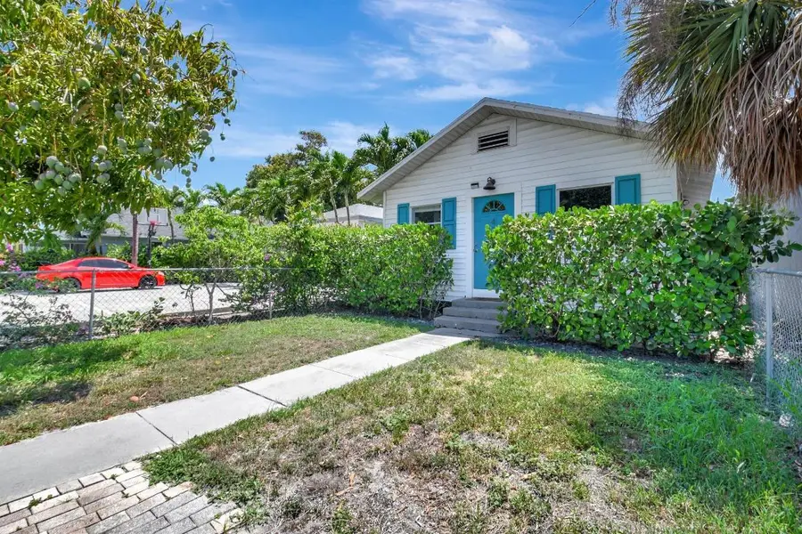 422 N H Street, Lake Worth Beach, FL 33460 - #3