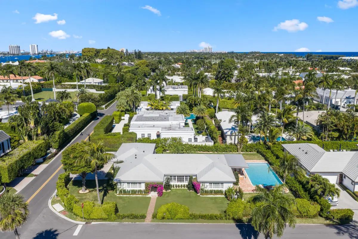 257 Via Linda, Palm Beach, FL 33480 - #1