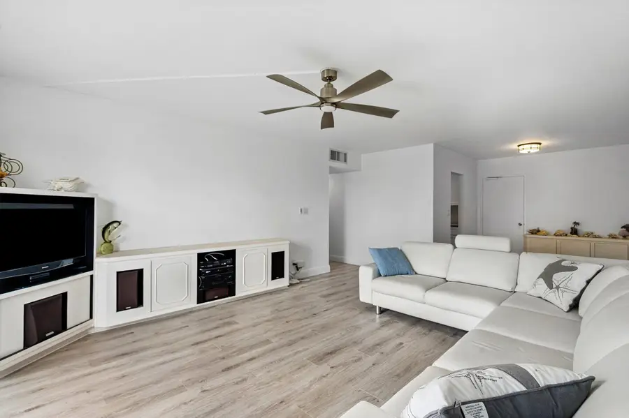 550 Bayshore Drive #506, Fort Lauderdale, FL 33304 - #2