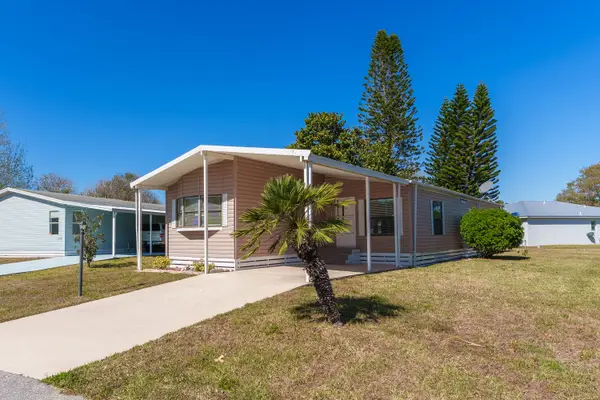 13998 Encantardo Circle, Fort Pierce, FL 34951