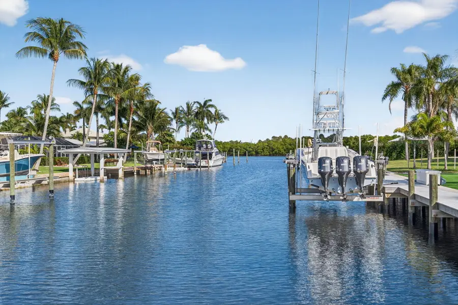 8551 SE Driftwood Street, Hobe Sound, FL 33455 - #2