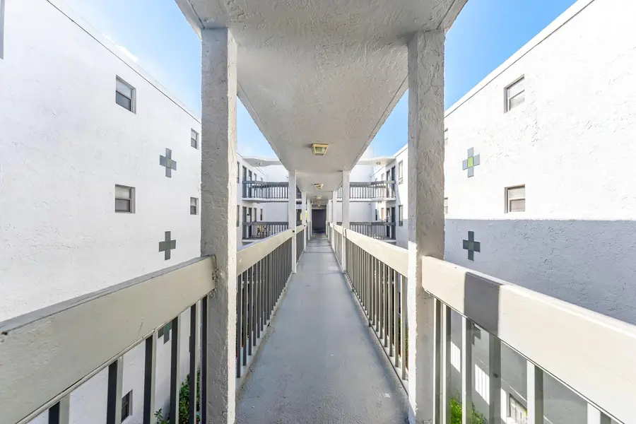 1820 N Congress Avenue #304, West Palm Beach, FL 33401 - #3