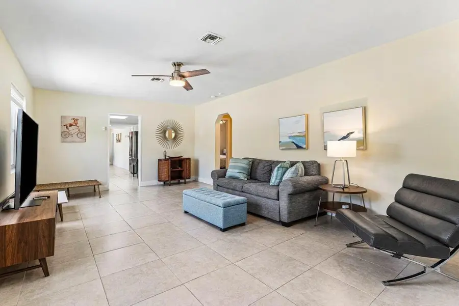 123 NW 6th Avenue, Delray Beach, FL 33444 - #2