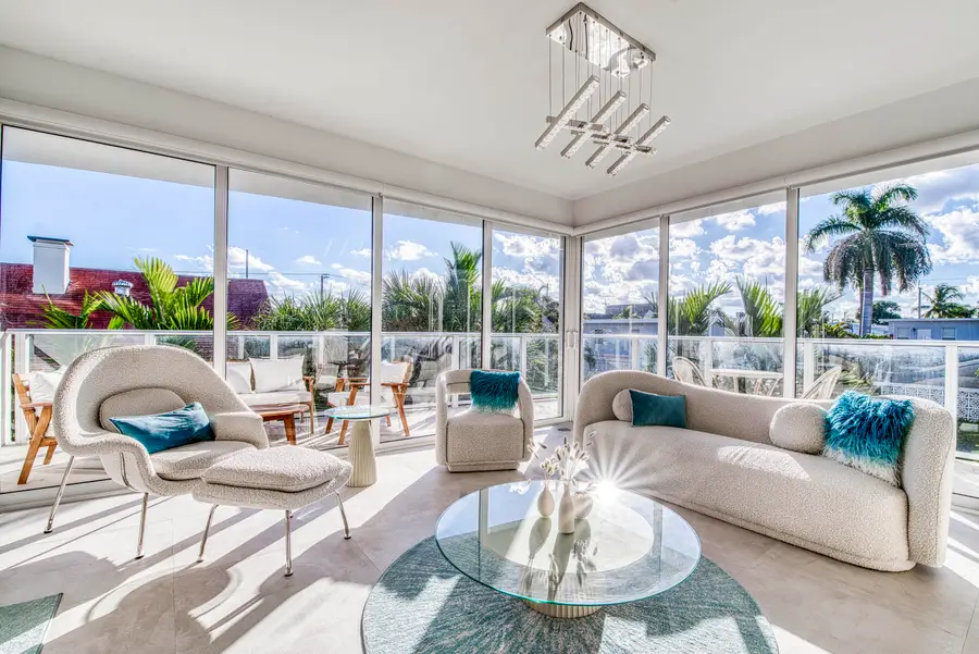 117 Lake Avenue #204, Lake Worth Beach, FL 33460 - #2