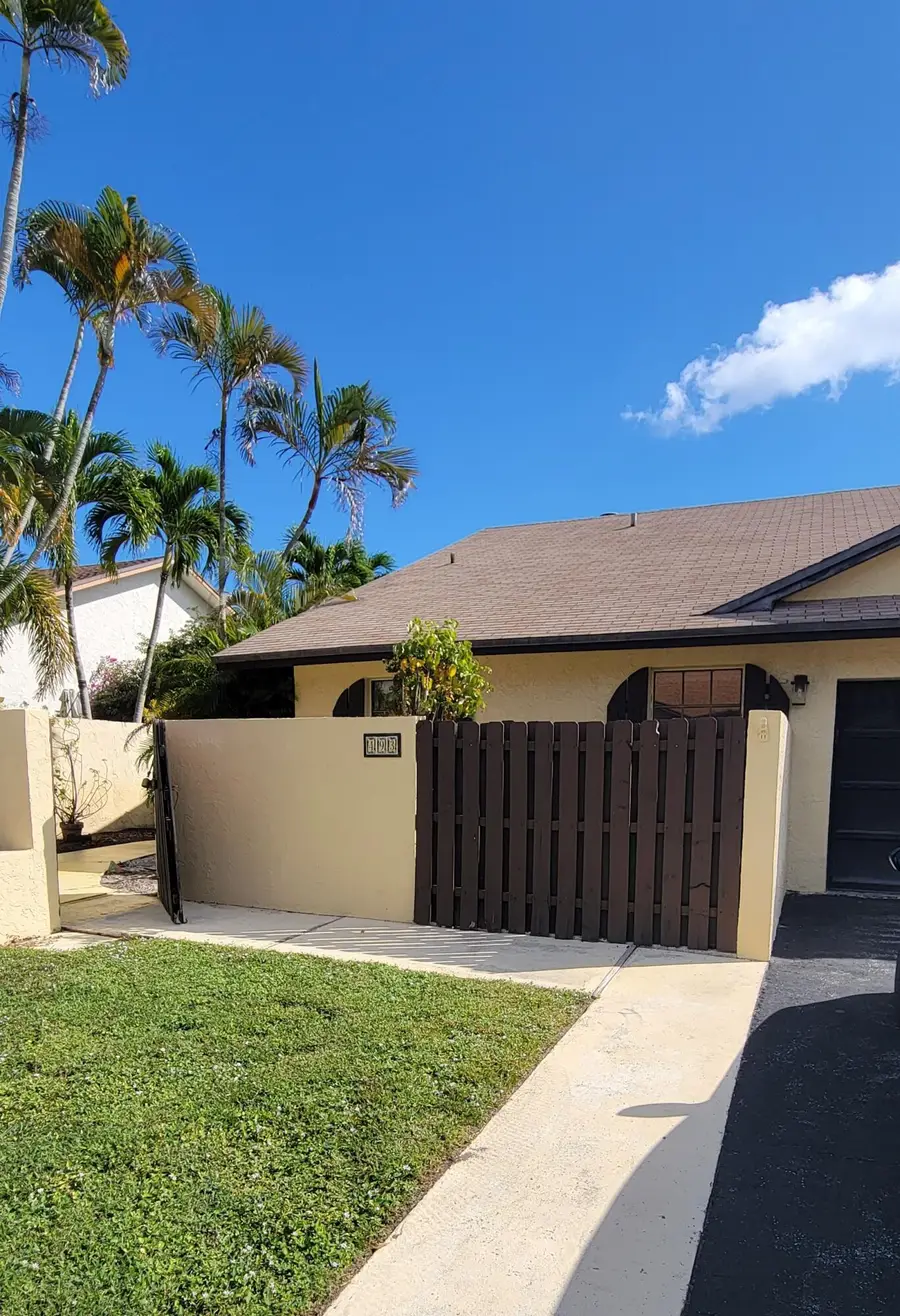 493 SW 28th Avenue, Delray Beach, FL 33445 - #3