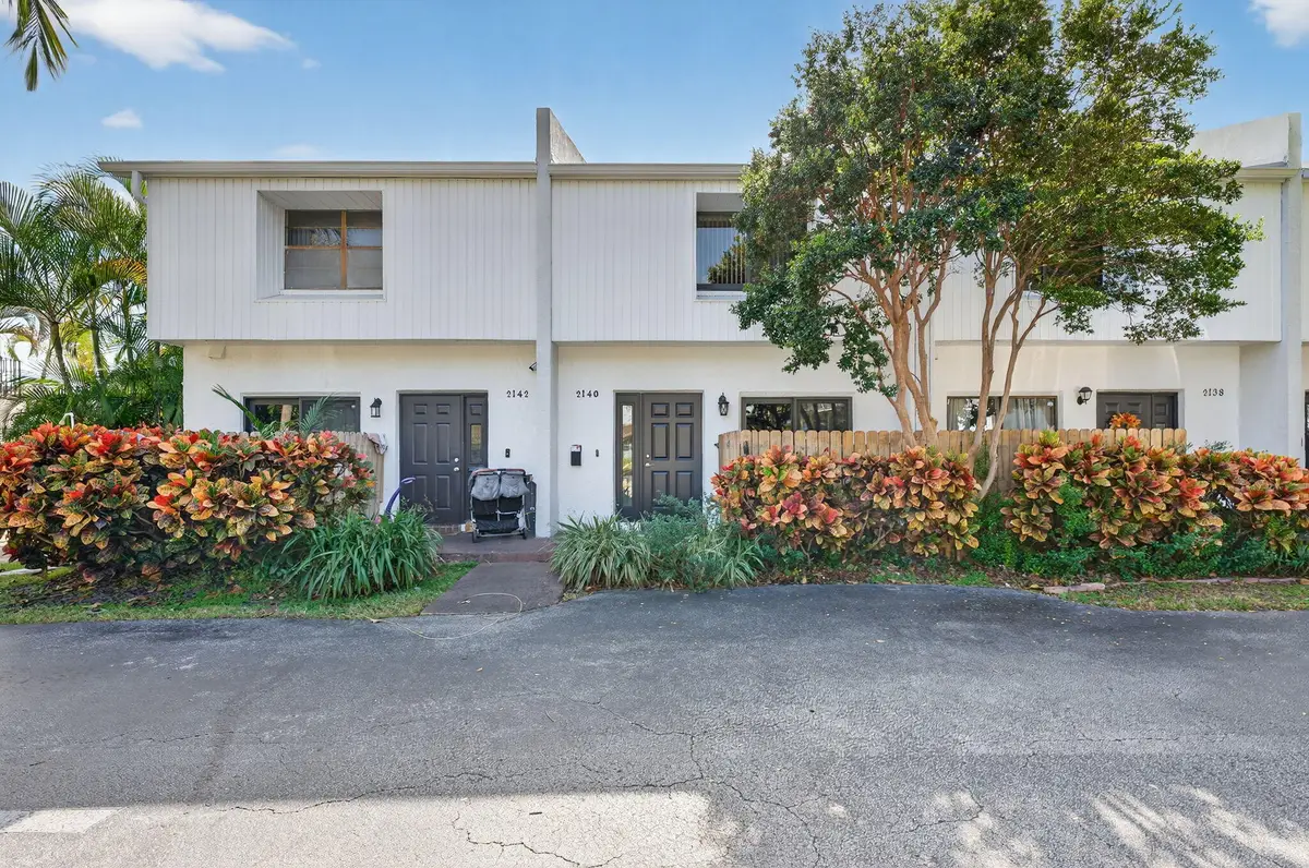 2140 NE 44th Street, Pompano Beach, FL 33064 - #1