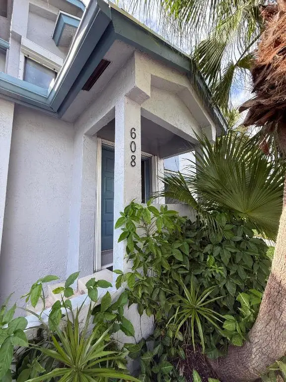 608 Harbour Pointe Way, Greenacres, FL 33413 - #1