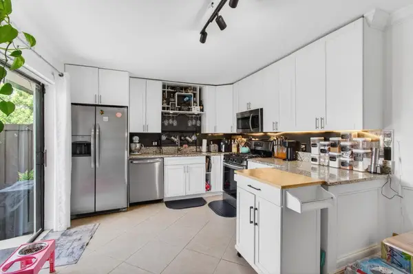 2140 White Pine Circle #A, Greenacres, FL 33415