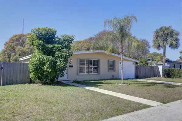 910 9th Street, Lake Park, FL 33403