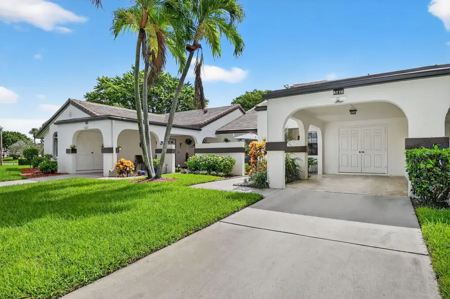 5710 Parkwalk Circle E, Boynton Beach, FL 33472 - #2