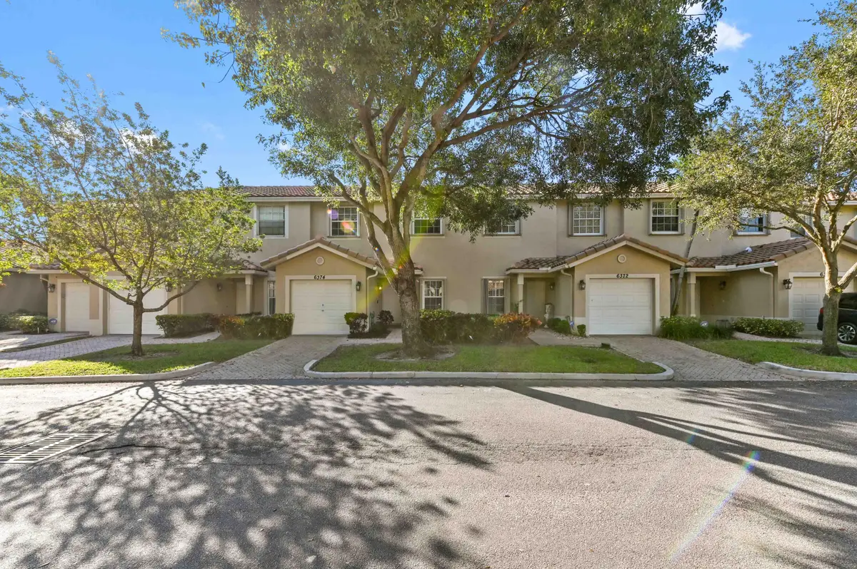 6374 Park Lake Circle, Boynton Beach, FL 33437 - #1