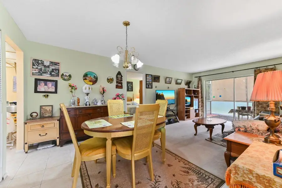 368 Lake Frances Drive, West Palm Beach, FL 33411 - #3