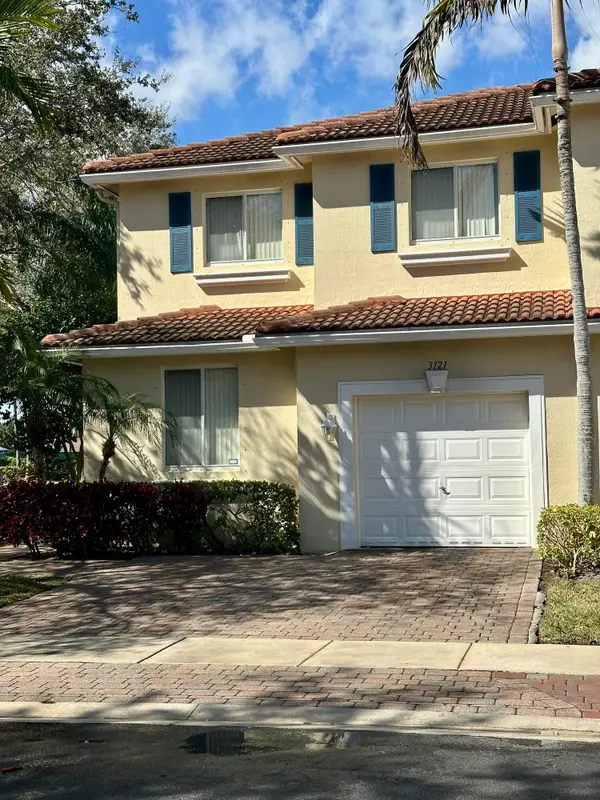 3121 N Evergreen Circle, Boynton Beach, FL 33426