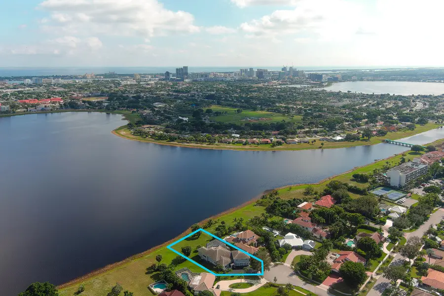 6 Cloister Circle, West Palm Beach, FL 33401 - #2