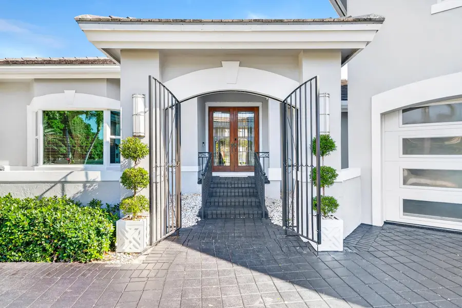 6 Cloister Circle, West Palm Beach, FL 33401 - #3