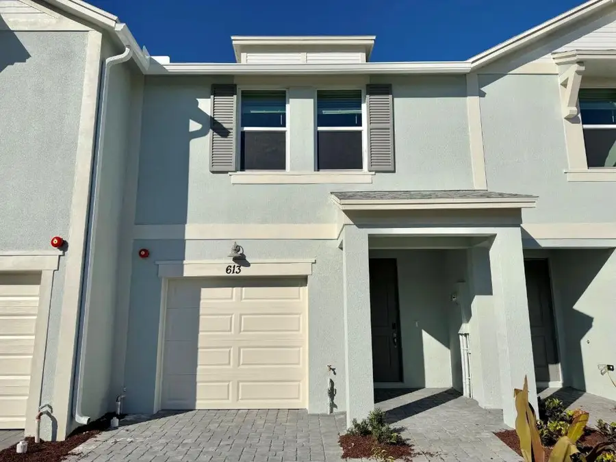 613 Salisbury Circle, Fort Pierce, FL 34982 - #2