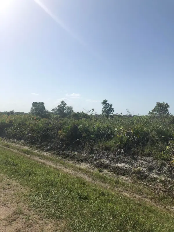 19775 NW 242nd Street, Okeechobee, FL 34972