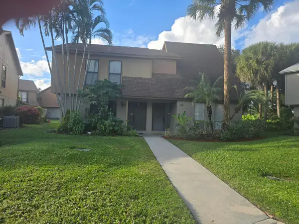 411 Sandtree Drive, West Palm Beach, FL 33403