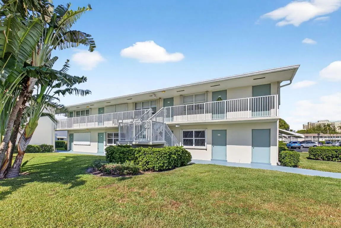 480 Horizons W #212, Boynton Beach, FL 33435 - #1