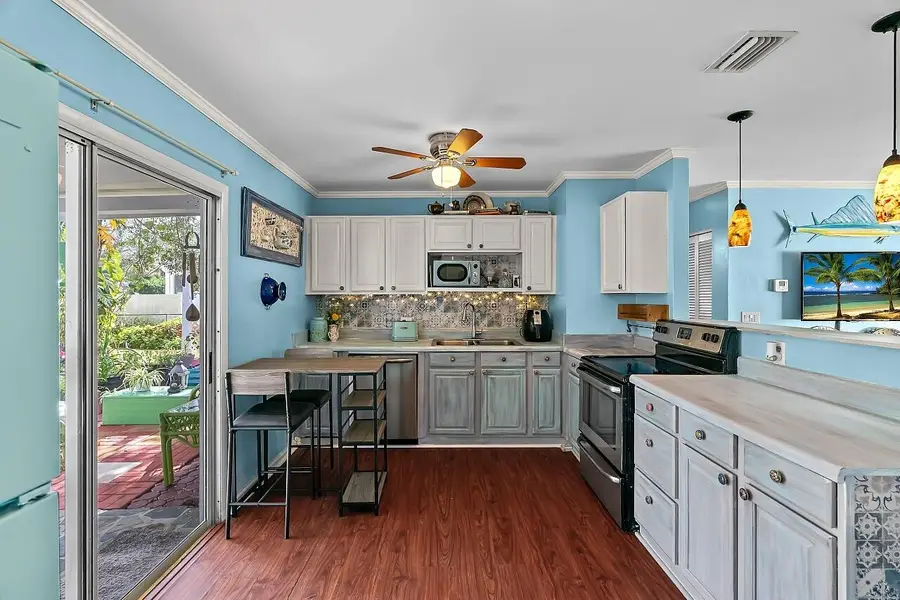 481 Warren Street, Sebastian, FL 32958 - #2