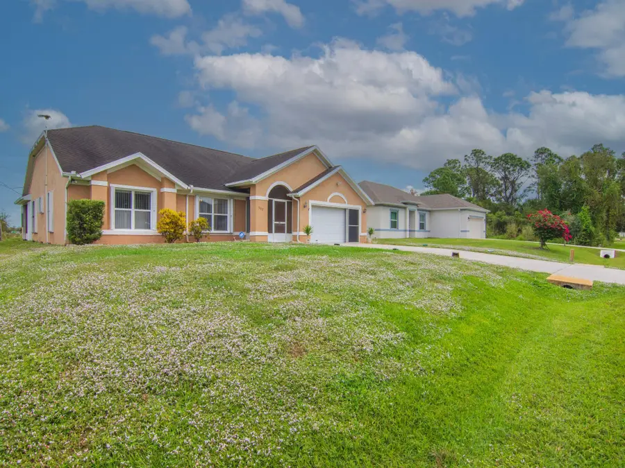 992 Seneca Avenue, Sebastian, FL 32958 - #3