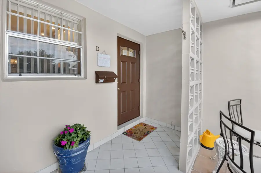 1390 High Point Way Sw #D, Delray Beach, FL 33445 - #3