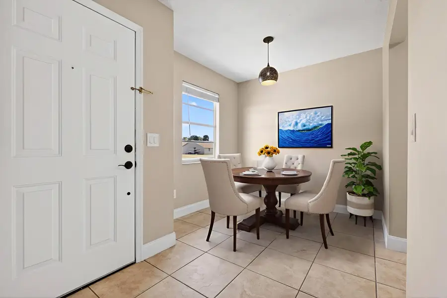 29 Sandalwood Court, Oviedo, FL 32765 - #2