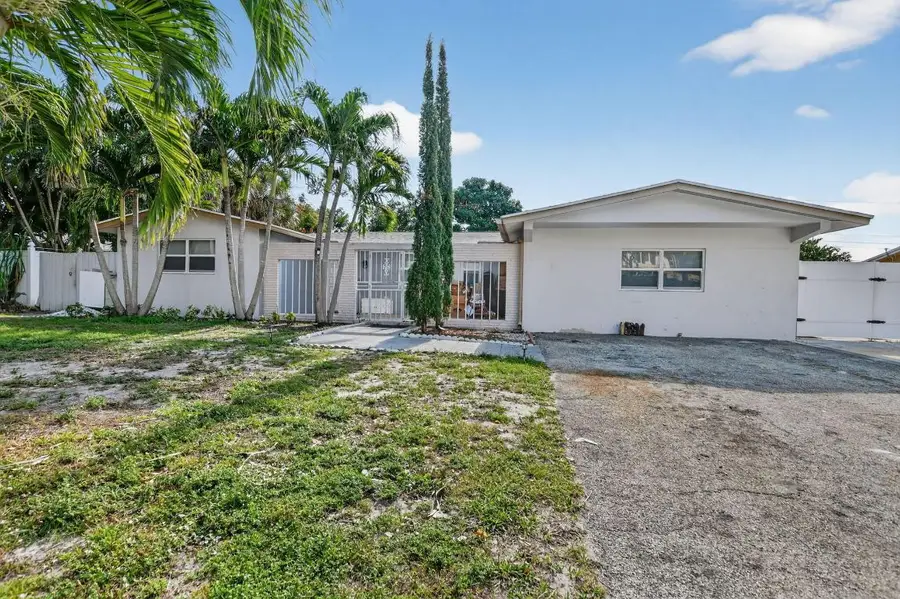 256 SW 11th Place, Boca Raton, FL 33432 - #2