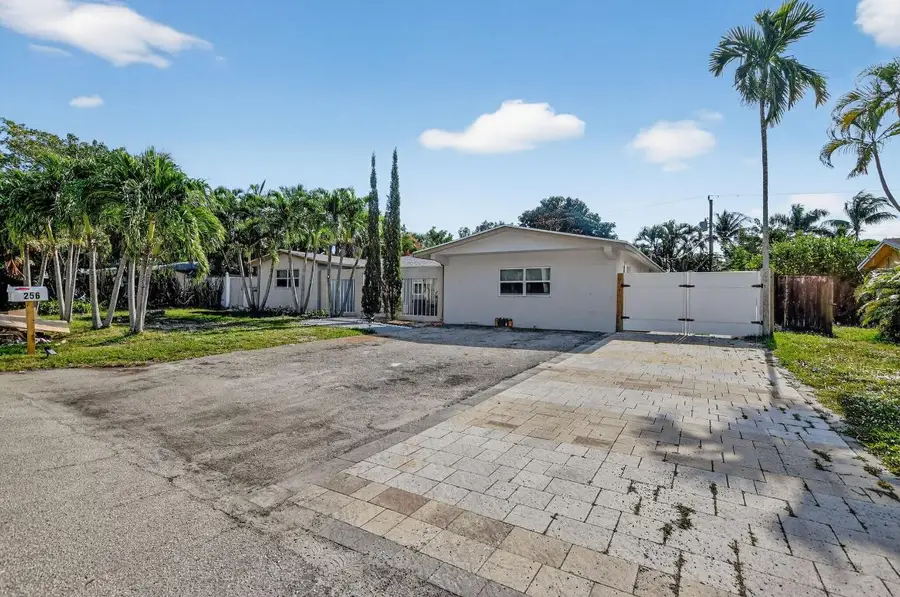 256 SW 11th Place, Boca Raton, FL 33432 - #3
