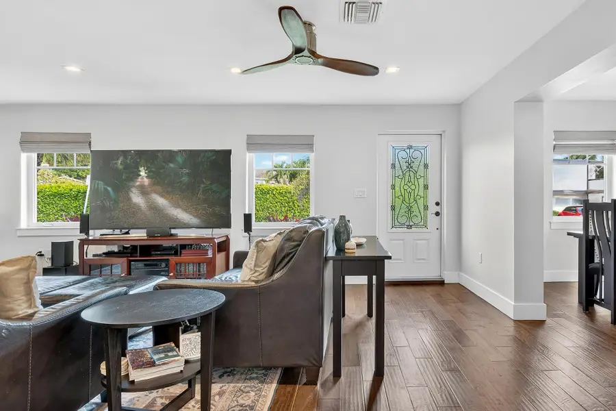 354 Marlborough Place, West Palm Beach, FL 33405 - #3