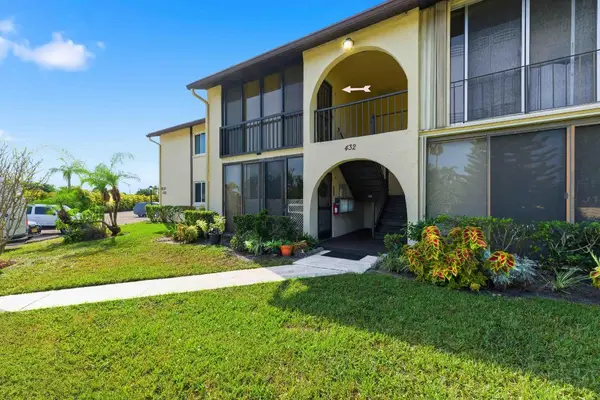 3531 Tall Pine Way #A-2, Greenacres, FL 33463