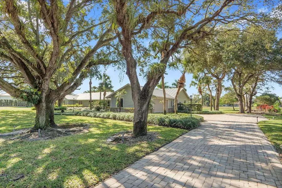 8631 Steeplechase Drive, Palm Beach Gardens, FL 33418 - #3