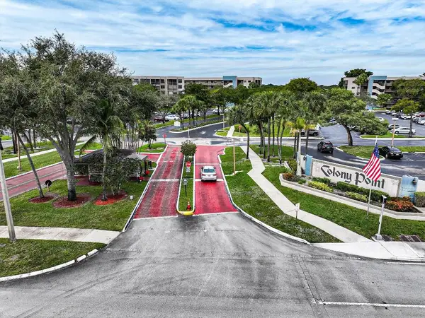 1100 Colony Point Circle Circle #415, Pembroke Pines, FL 33026