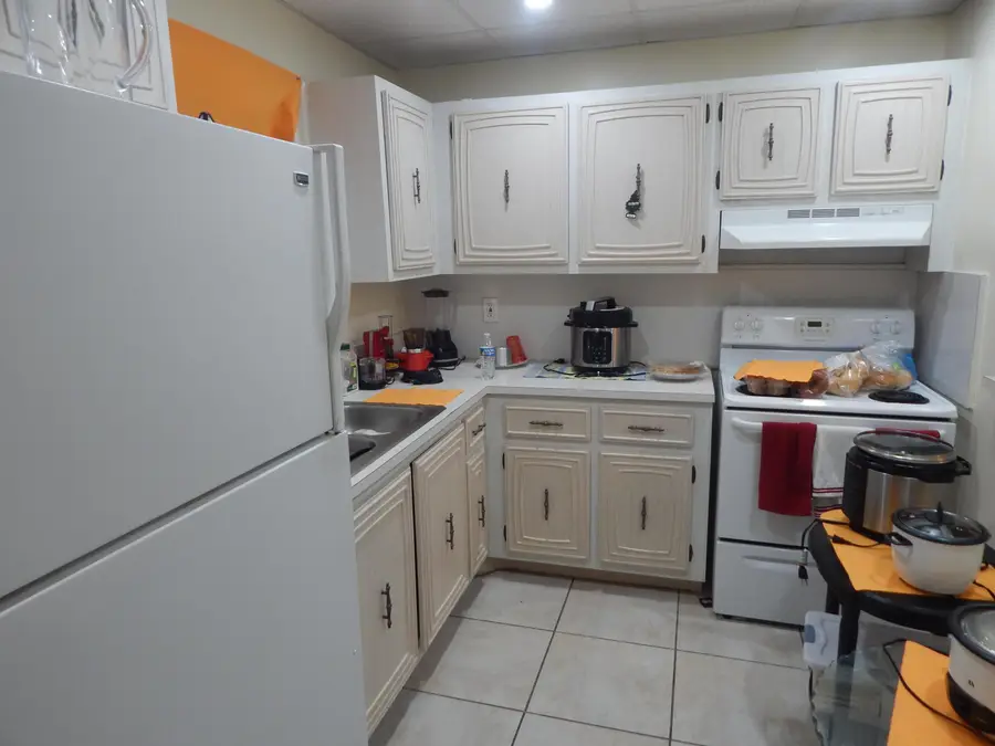 225 Bonnie Boulevard #204, Palm Springs, FL 33461 - #3