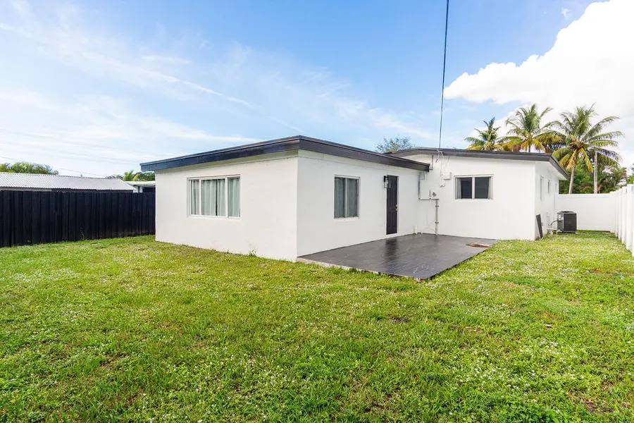 6370 Plunkett Street, Hollywood, FL 33023 - #3