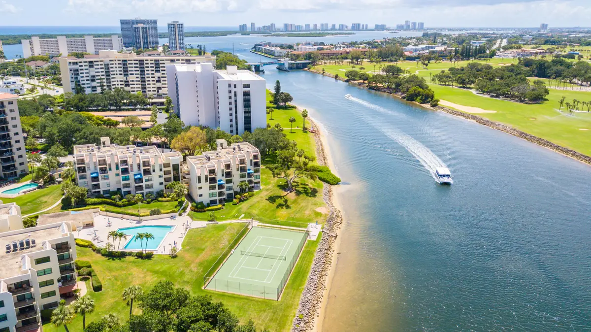 372 Golfview Road #201, North Palm Beach, FL 33408 - #1