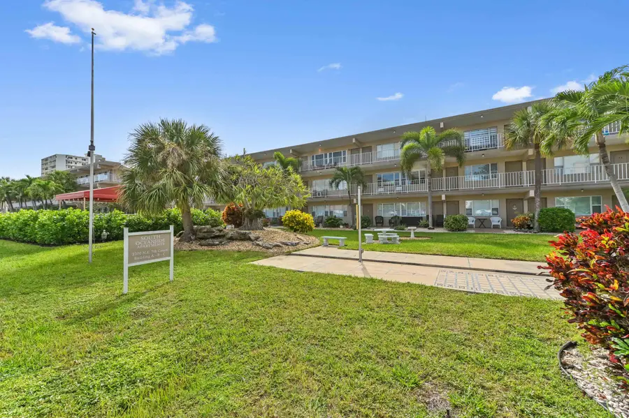 3200 NE 7th Court #205b, Pompano Beach, FL 33062 - #3