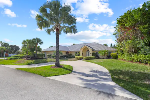 1345 Spanish Lace Lane, Vero Beach, FL 32963