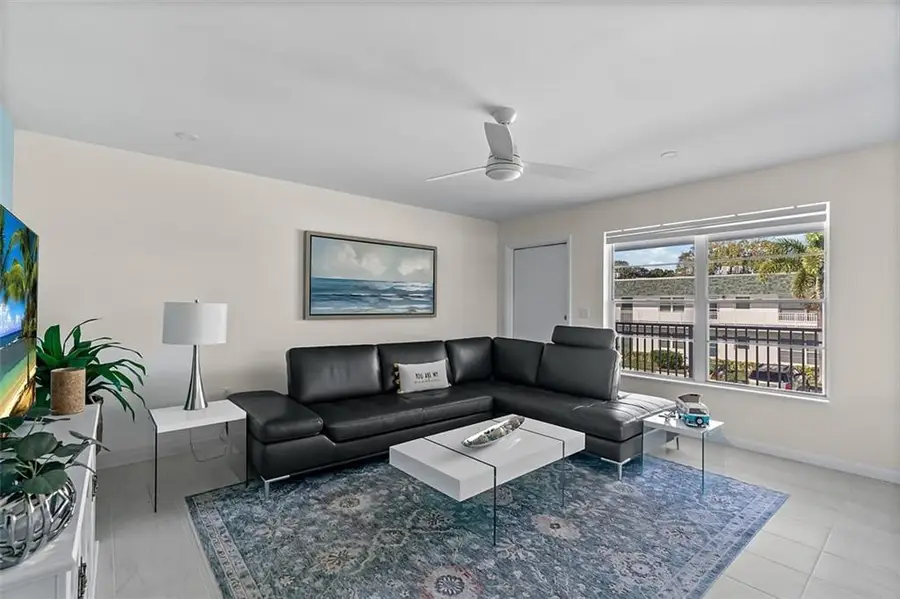 2800 Indian River Boulevard #I-10, Vero Beach, FL 32960 - #3