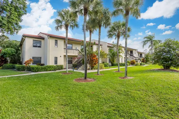 21215 Lago Circle #C, Boca Raton, FL 33433
