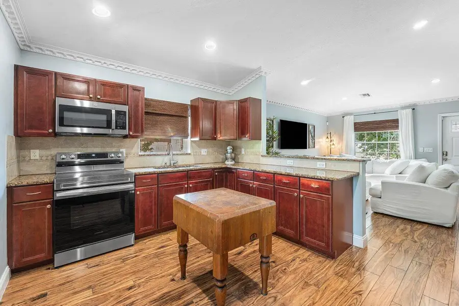 5418 Club Circle, Haverhill, FL 33415 - #2