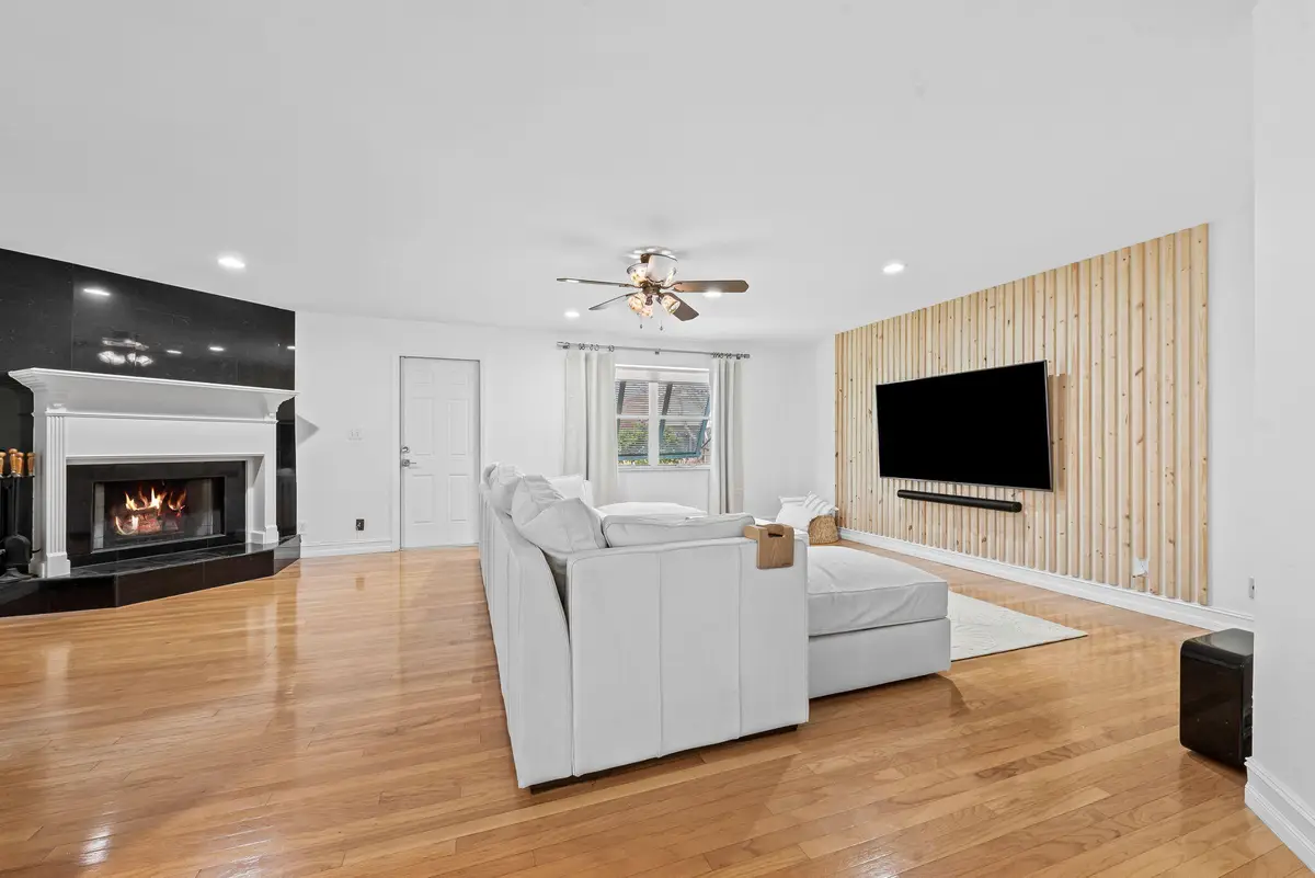 27 NE 16th Avenue, Pompano Beach, FL 33060 - #1