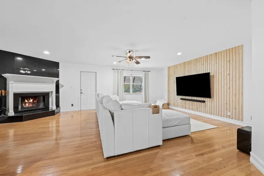 27 NE 16th Avenue, Pompano Beach, FL 33060 - #2