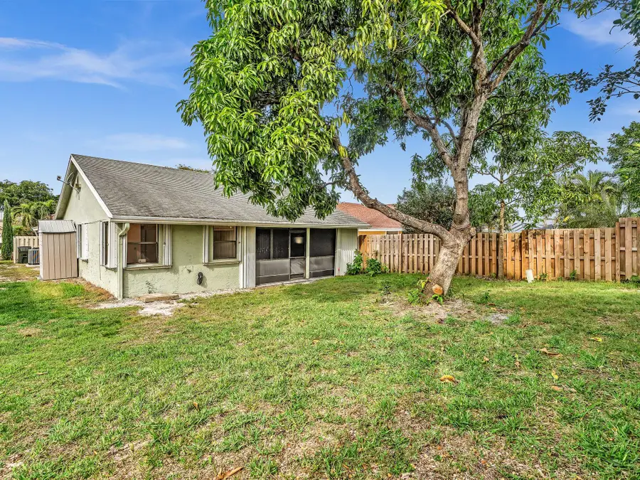 1045 NW 18th Avenue, Delray Beach, FL 33445 - #2