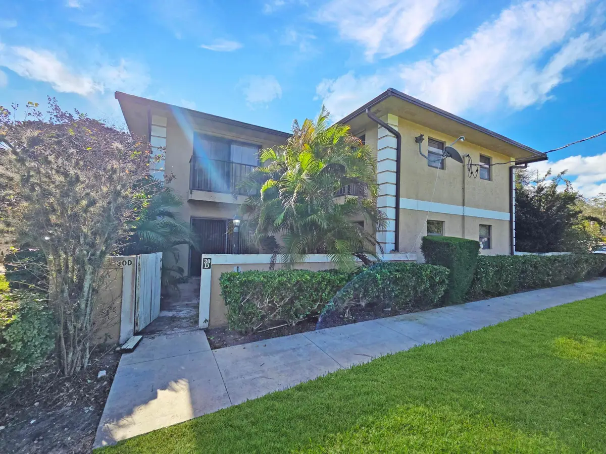 1482 N Lawnwood Circle #30-d, Fort Pierce, FL 34950 - #1