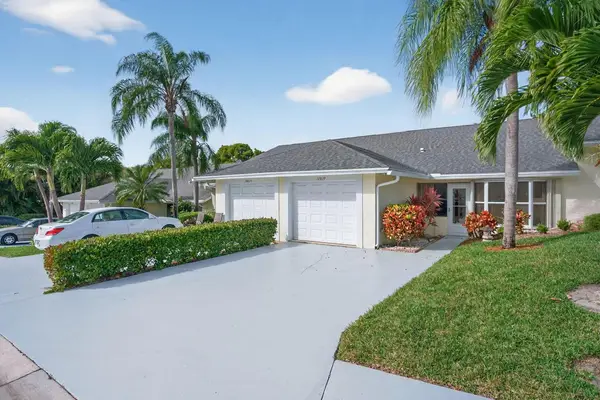 10819 SE Sea Pines Circle, Hobe Sound, FL 33455