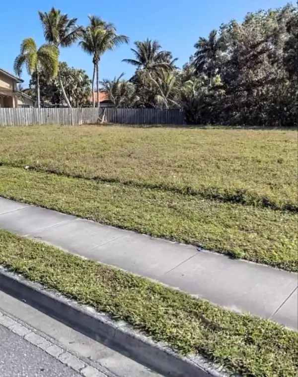 0000 Emilio Lane, West Palm Beach, FL 33406